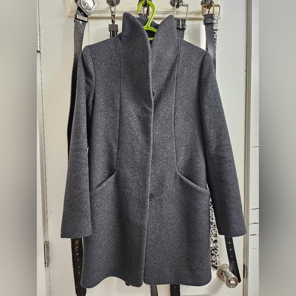 Aritzia Wool Coat - Picture 1 of 3